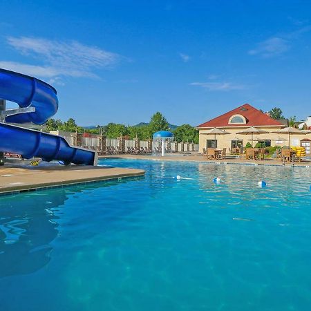 Music Road Resort Inn Pigeon Forge Buitenkant foto